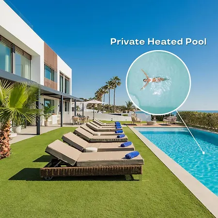 Vacation Marbella I Imare Waterfront, Beachfront Villa, Rooftop Jacuzzi, Indoor エステポナ