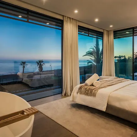 Vacation Marbella I Imare Waterfront, Beachfront Villa, Rooftop Jacuzzi, Indoor Вилла Эстепона